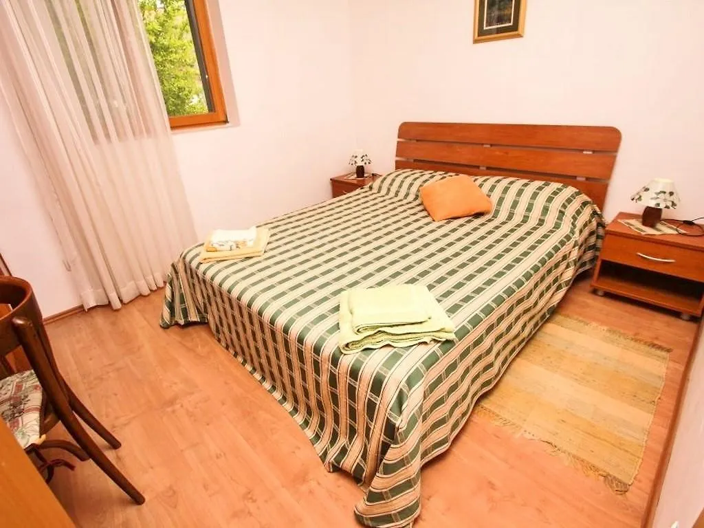 *** Hotel Apartments Irena Petrcane Kroatien
