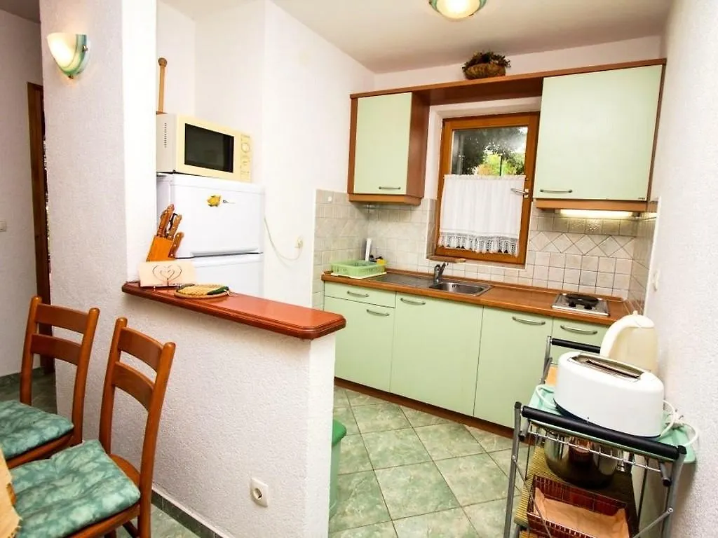 Apartments Irena Petrcane Hotel